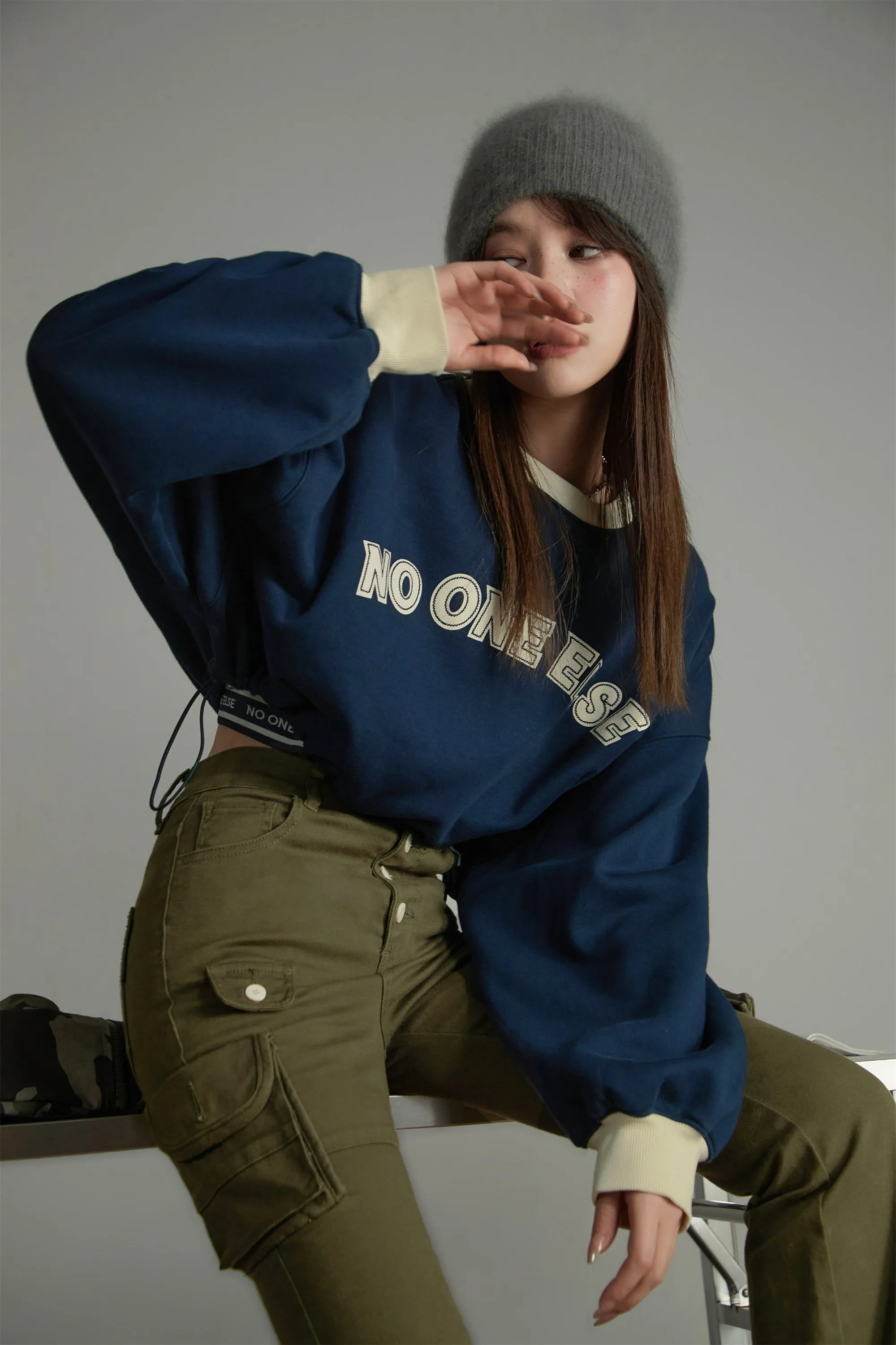 Essential Cropped Loose-Fit Sweatshirt