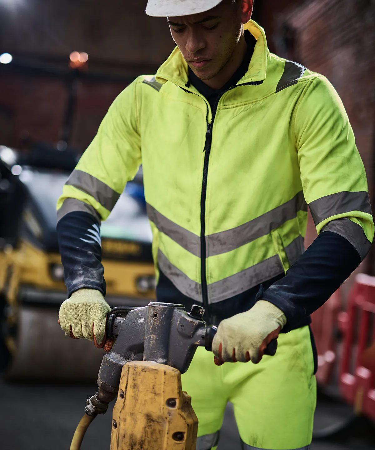 Orange/Navy - Pro hi-vis softshell jacket